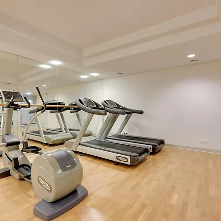 Waterlane River View Premium Spa, Pool & Gym By Downtown Апартаменты *