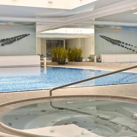 Waterlane River View Premium Spa, Pool & Gym By Downtown شقة غدانسك