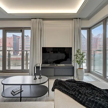 Waterlane River View Premium Spa, Pool & Gym By Downtown