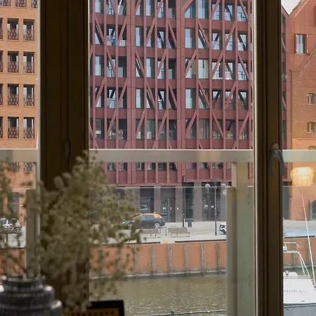 Waterlane River View Premium Spa, Pool & Gym By Downtown * Gdańsk