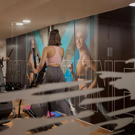 Waterlane River View Premium Spa, Pool & Gym By Downtown Apartament