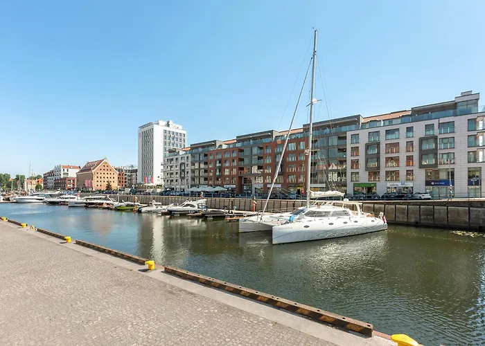 Waterlane River View Premium Spa, Pool & Gym By Downtown Apartment *