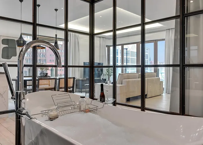 Waterlane River View Premium Spa, Pool & Gym By Downtown Gdańsk
