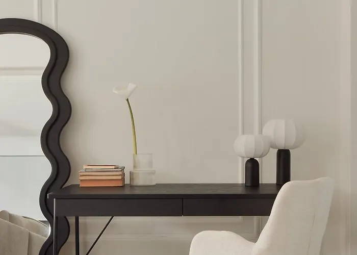 Waterlane River View Premium Spa, Pool & Gym By Downtown