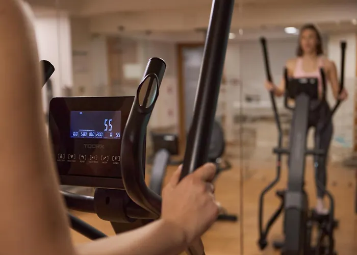 Waterlane River View Premium Spa, Pool & Gym By Downtown Apartament