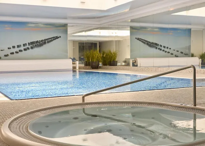 Waterlane River View Premium Spa, Pool & Gym By Downtown شقة غدانسك