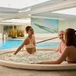 Waterlane River View Premium Spa, Pool & Gym By Downtown
